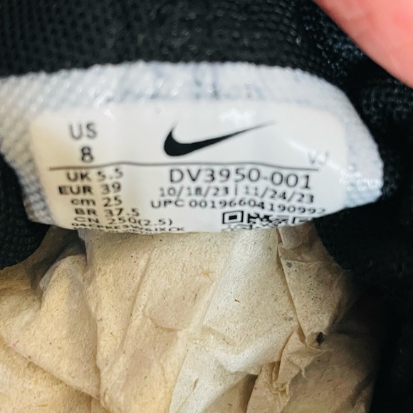 New Women’s Nike Free Metcon 5 Black Sneakers - Picture 7 of 9